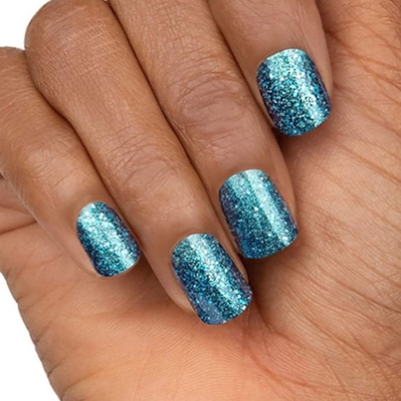 Color Street Alaskan Sky - Picture 3 of 4